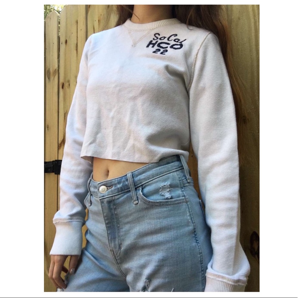 Long sleeved crop top